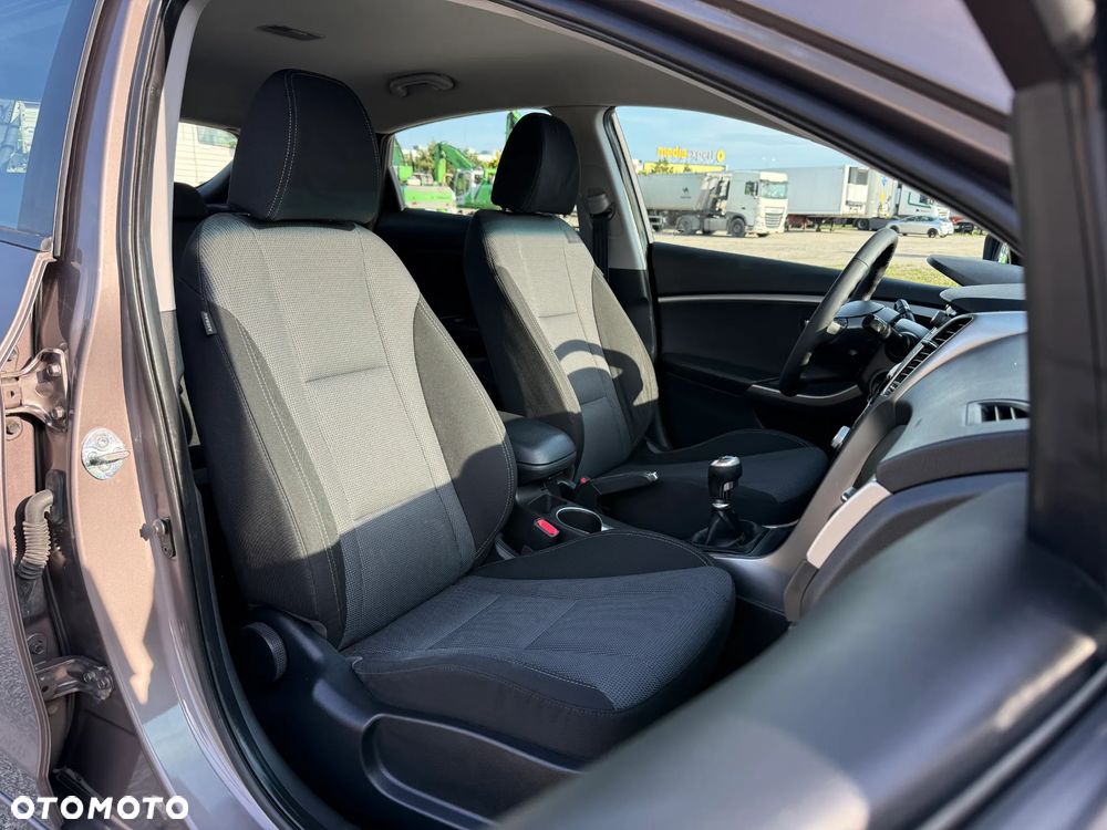 Hyundai i30 1.6 Style - 24