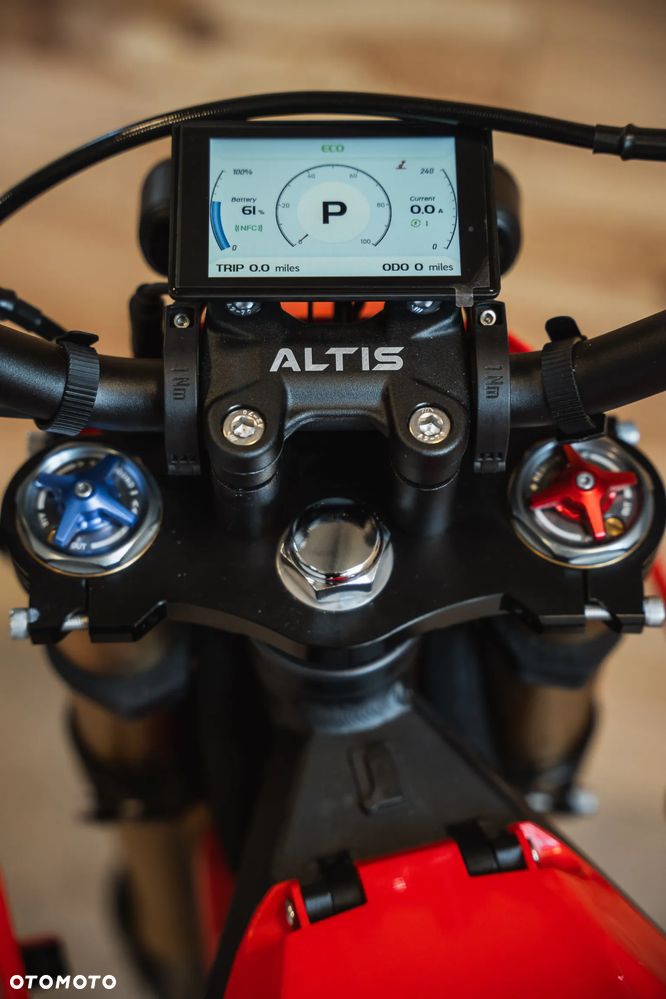 Altis Powersports Sigma - 24