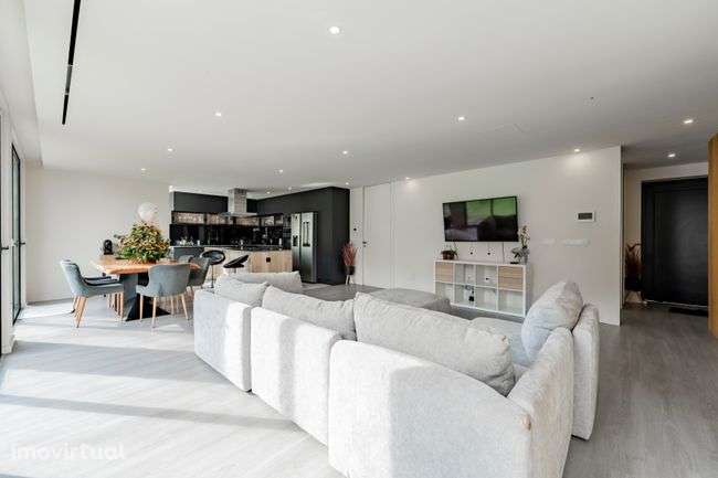 MORADIA GEMINADA T4+1, 4 Suites em PALMEIRA, BRAGA - Grande imagem: 3/41