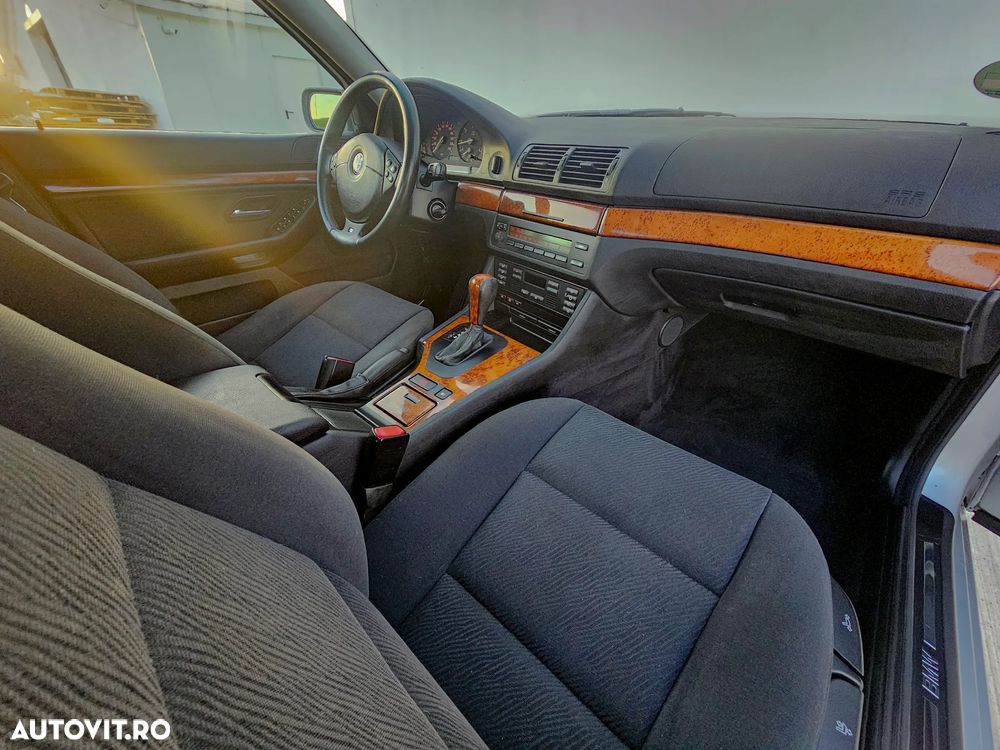 BMW Seria 5 530dA - 13