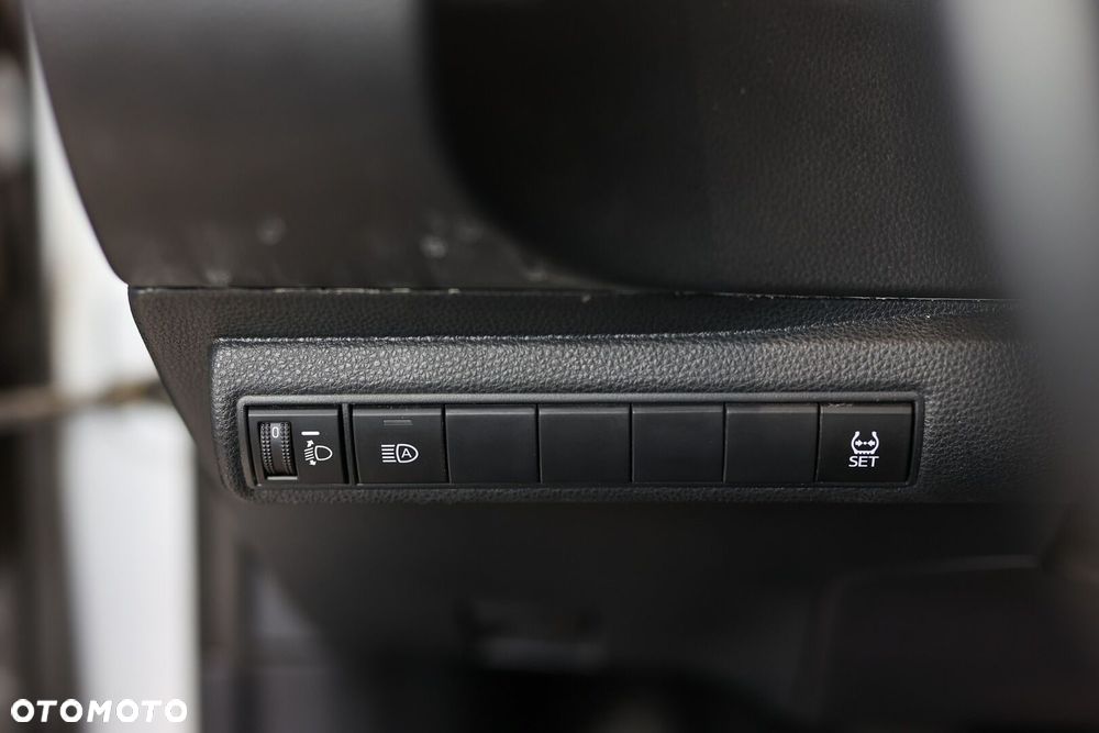 Toyota Corolla - 26