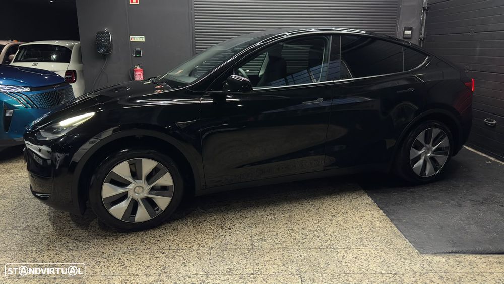 Tesla Model Y RWD - 15