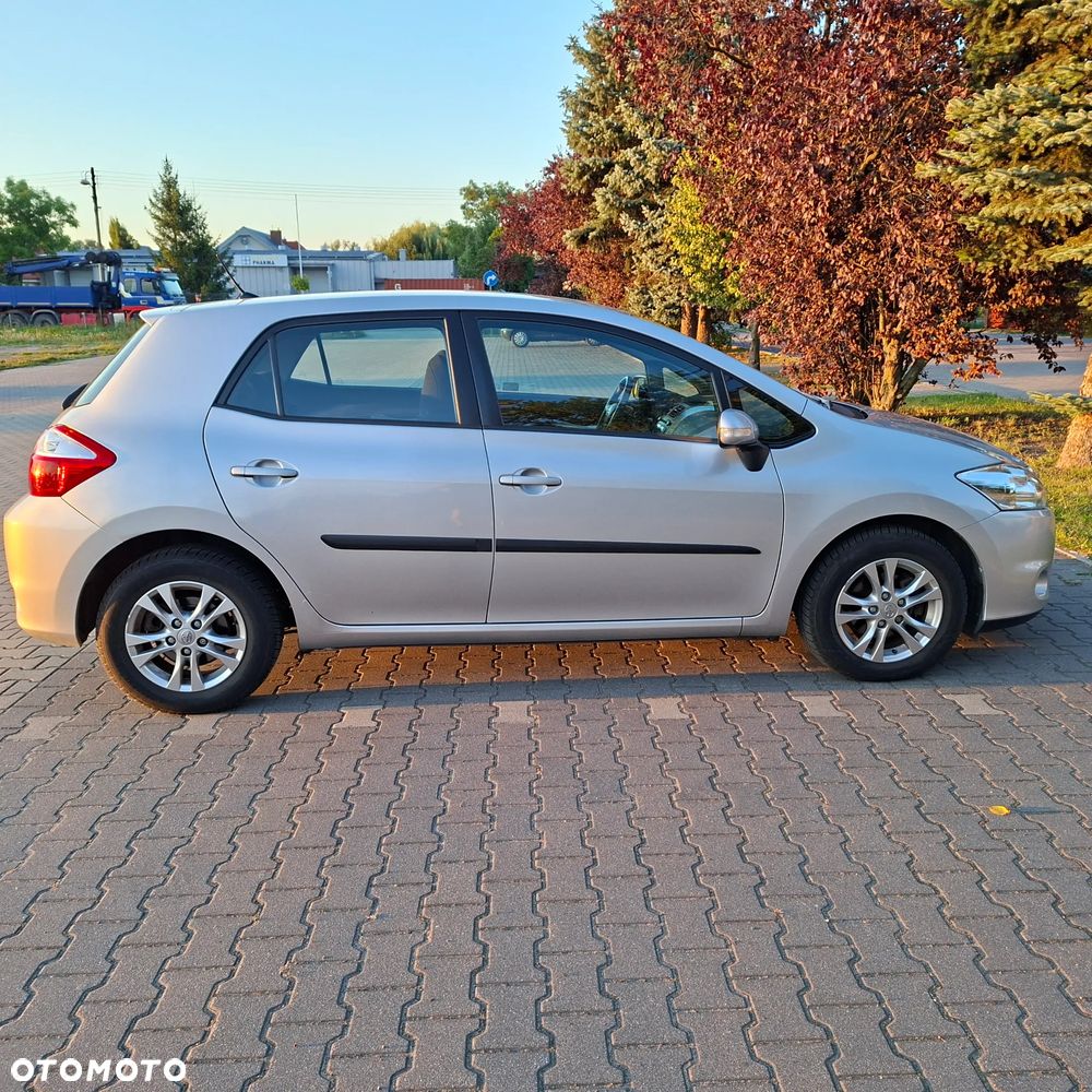 Toyota Auris - 5