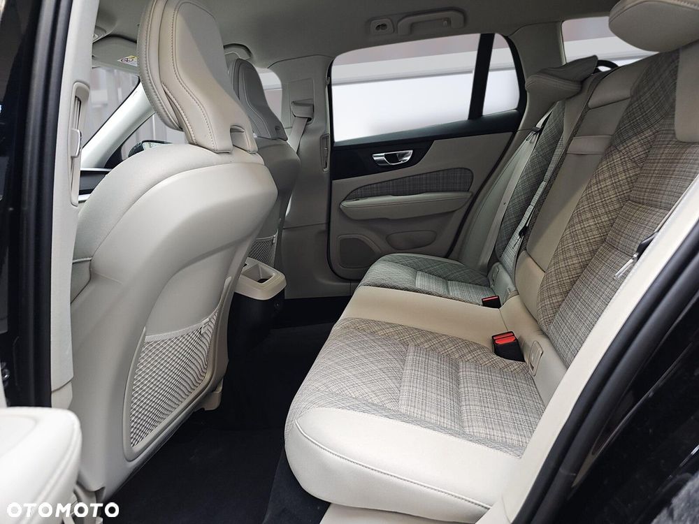 Volvo V60 - 10