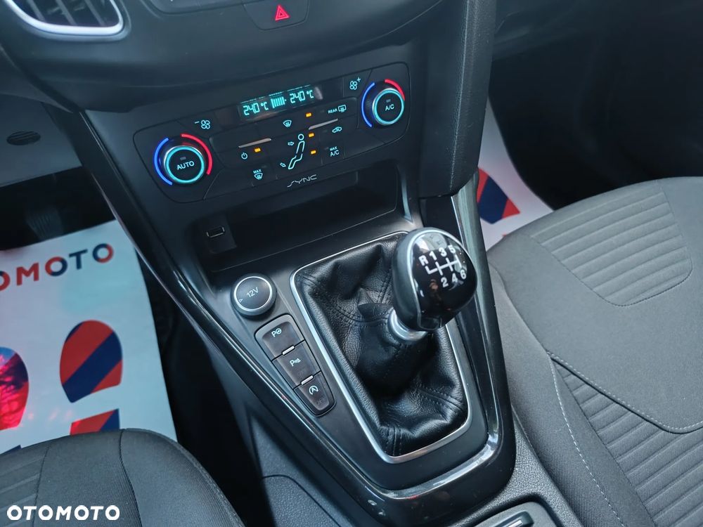 Ford Focus SW 2.0 TDCi Titanium ASS - 10