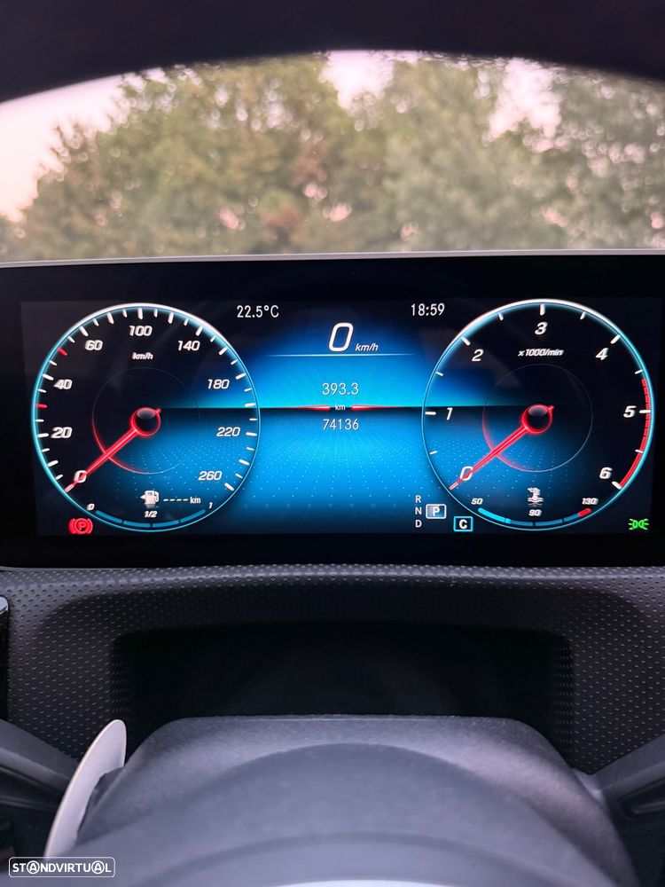 Mercedes-Benz A 180 d 7G-DCT AMG Line - 19
