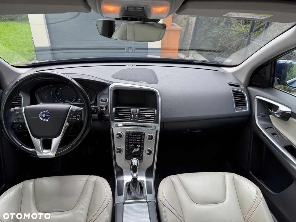 Volvo XC 60 D5 AWD Ocean Race - 8
