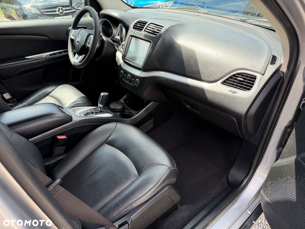 Fiat Freemont 2.0 Multijet 16V DPF Automatik Allrad Lounge - 23