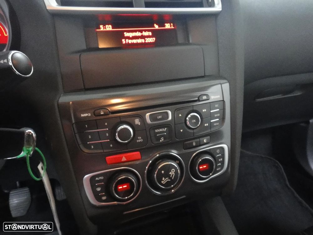 Citroën C4 1.6 HDi Exclusive - 21
