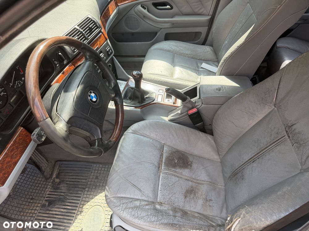 BMW Seria 5 520i - 5