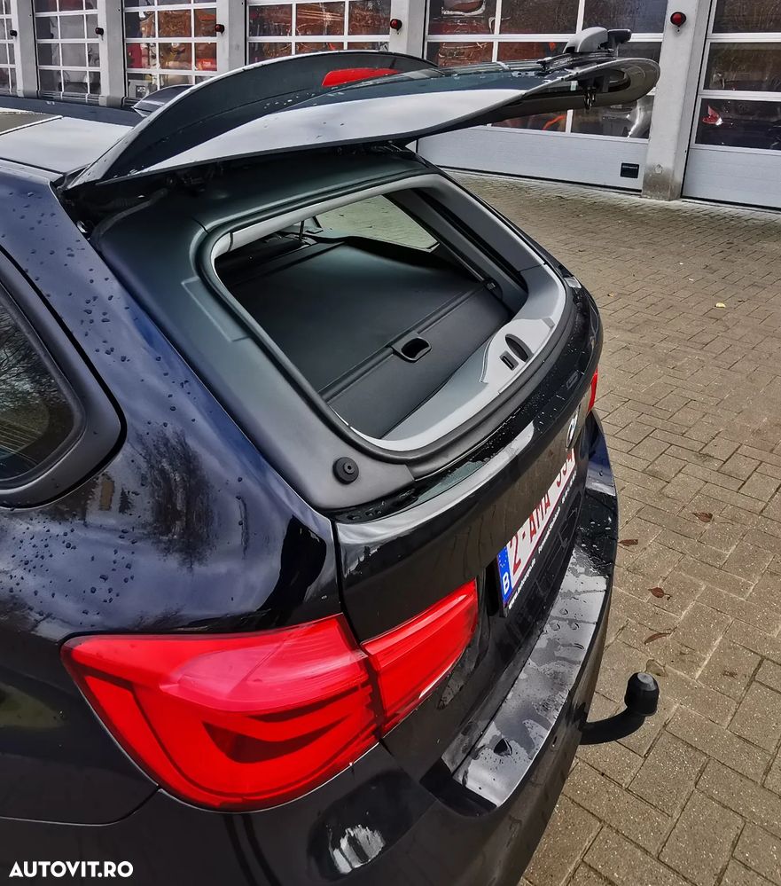 BMW Seria 3 320d Touring Aut. - 12