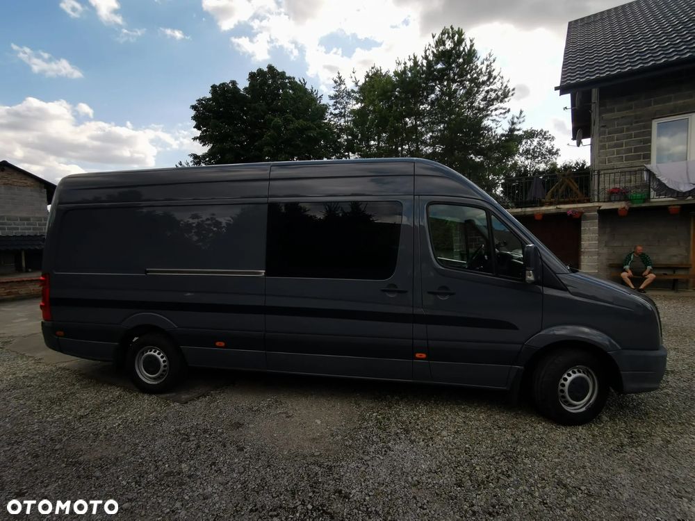 Volkswagen Crfater - 5