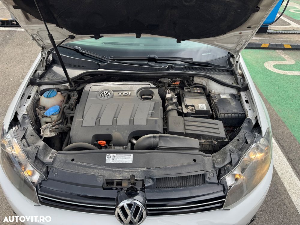 Volkswagen Golf 1.6 TDI DPF Comfortline - 19