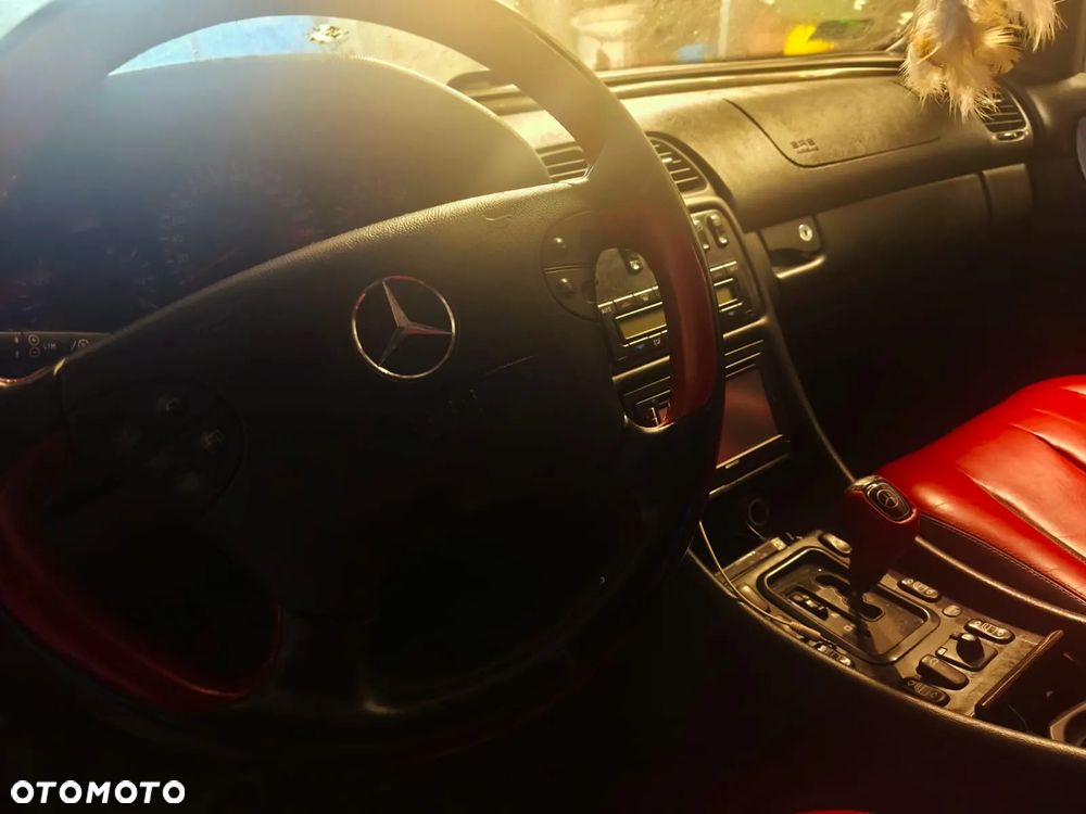 Mercedes-Benz CLK - 7