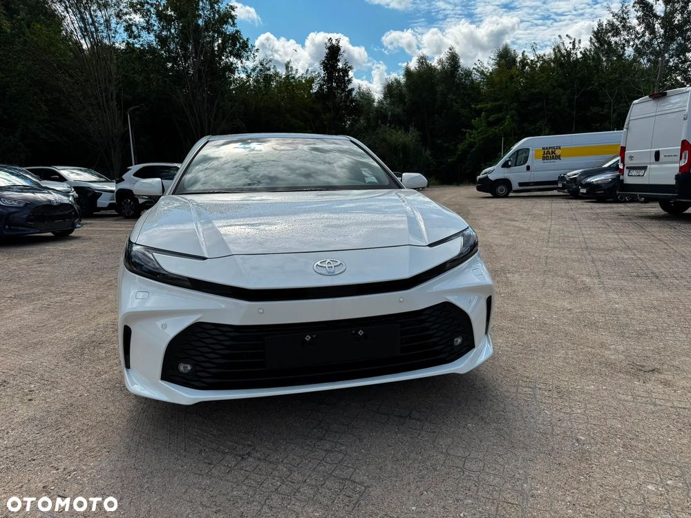 Toyota Camry 2.5 Hybrid Dynamic Force Comfort e-CVT - 4