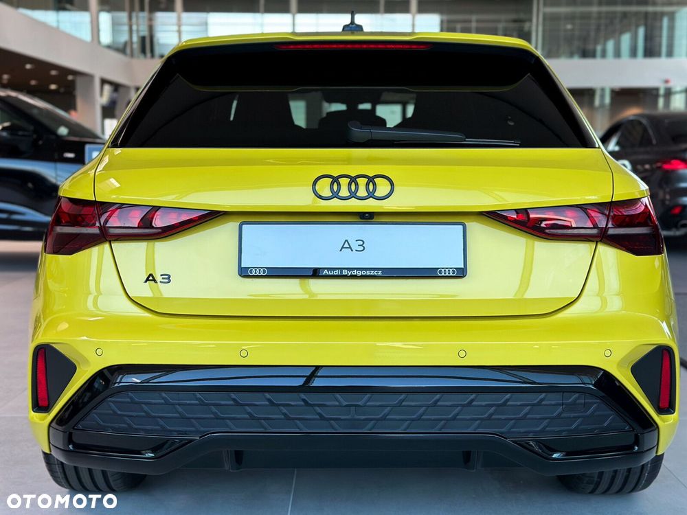 Audi A3 Sportback - 12