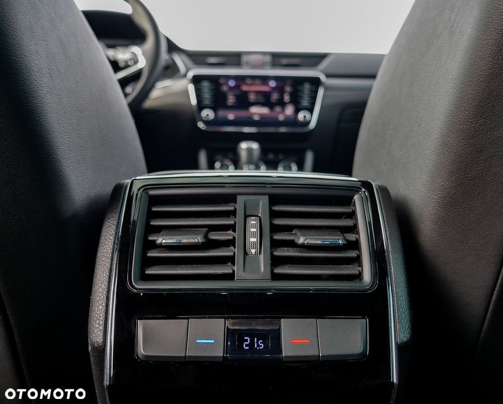 Skoda Superb 1.4 TSI Plug-In Hybrid Sportline DSG - 11