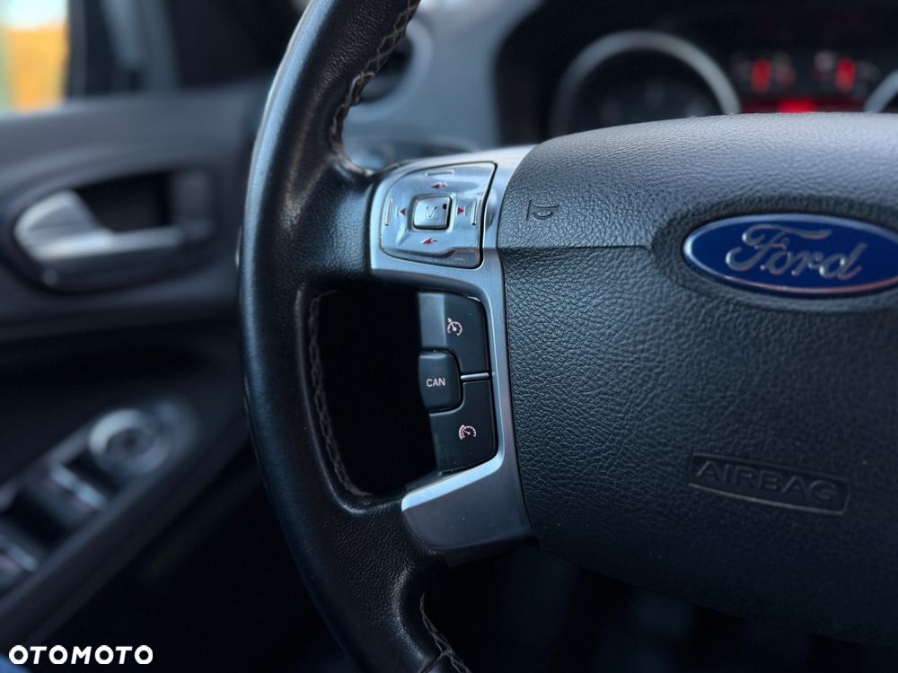 Ford Galaxy 2.0 TDCi DPF Titanium - 22