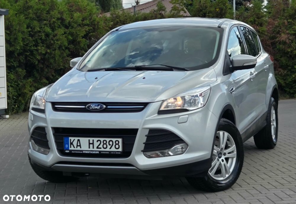 Ford Kuga 1.6 EcoBoost 2x4 Trend - 2