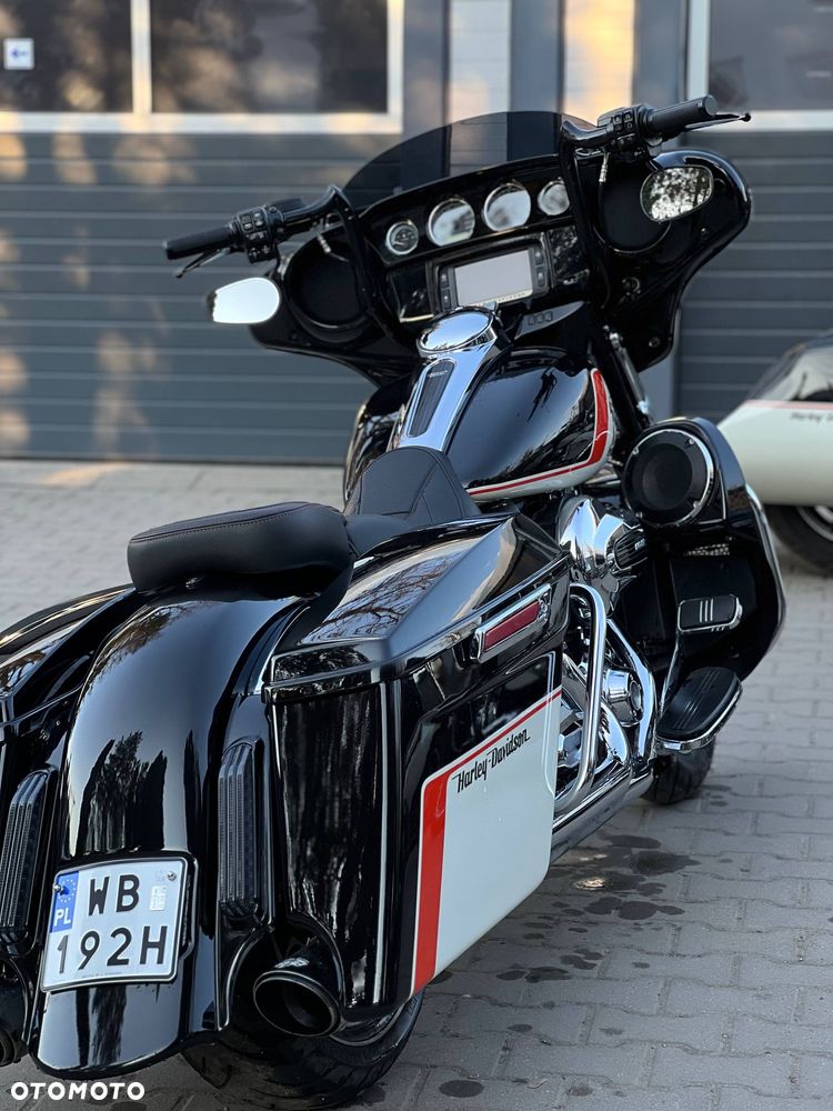 Harley-Davidson Touring Street Glide - 7