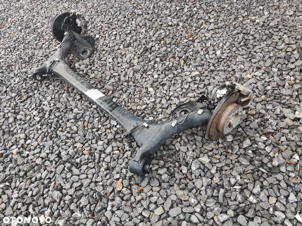 BELKA OŚ OŚKA TYŁ TYLNA KOMPLETNA AUDI A1 I 8X 2010-2018 - 8