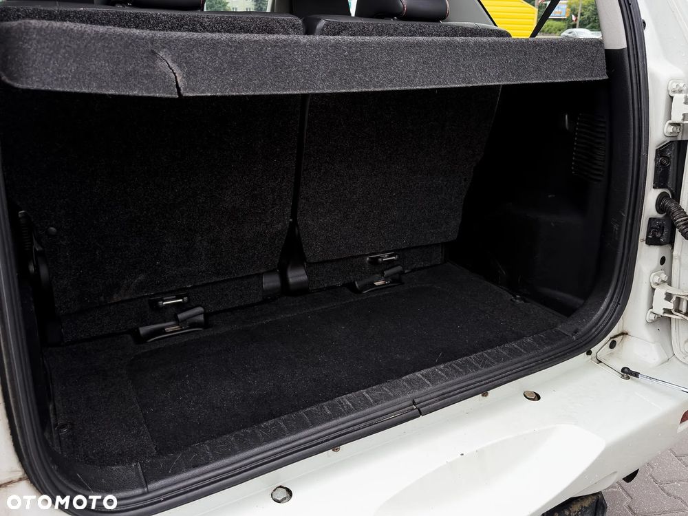 Suzuki Grand Vitara 1.6 De luxe - 17