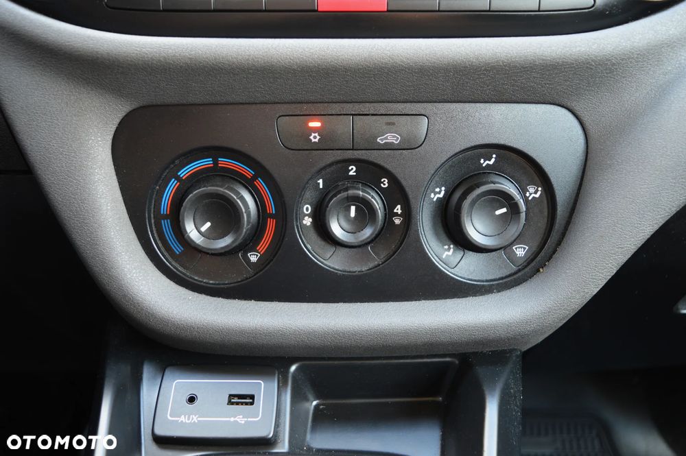 Fiat Doblo 1.4 16V Pop - 22