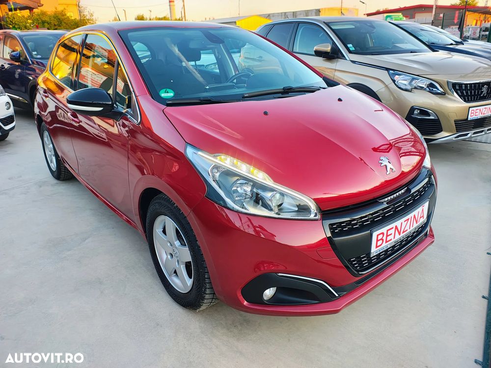 Peugeot 208 PureTech 110 Stop & Start Allure - 2