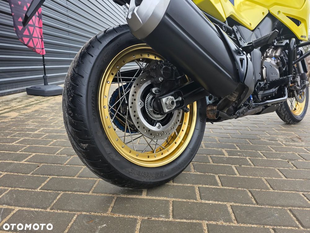 Suzuki DL - 17
