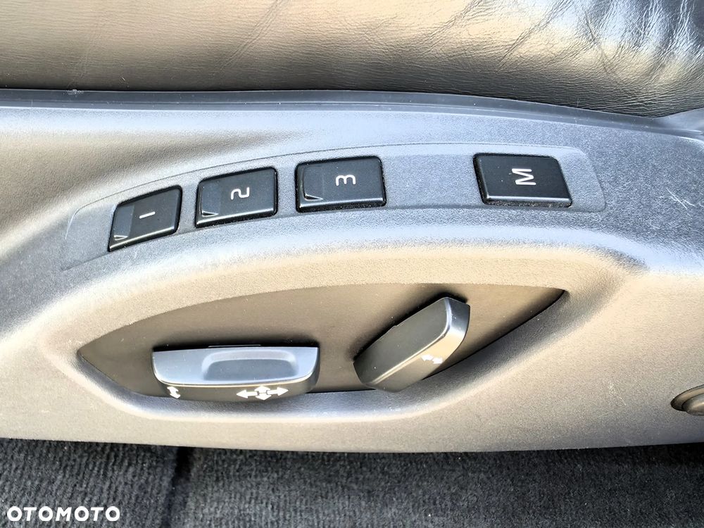 Volvo XC 60 D4 Geartronic Momentum - 19