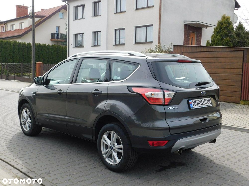 Ford Kuga 2.0 TDCi FWD Titanium - 4