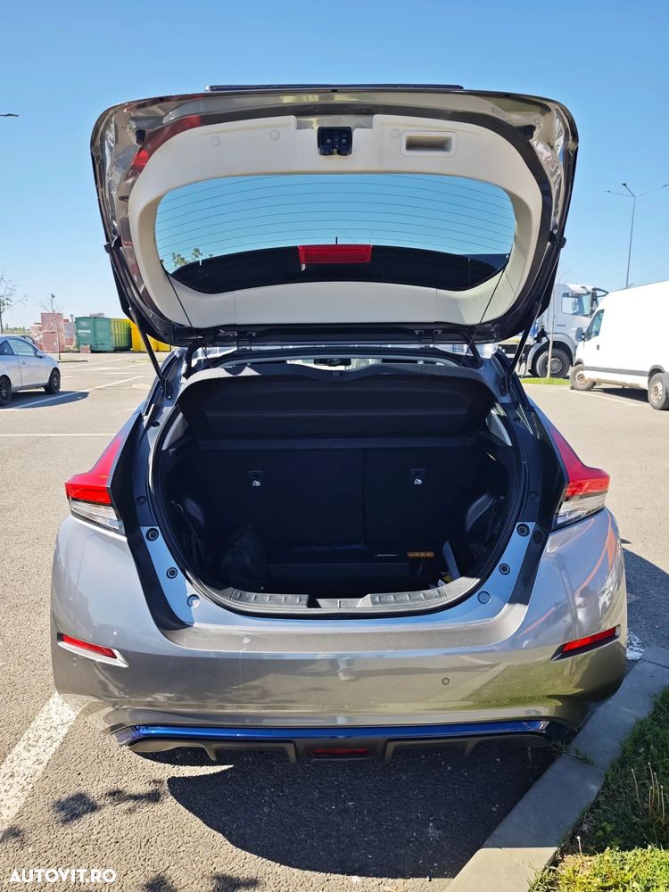 Nissan LEAF Tekna - 7