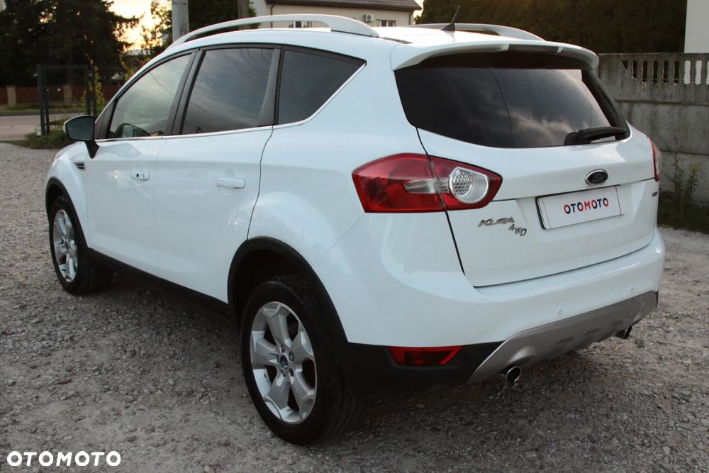 Ford Kuga 2.0 TDCi 4x4 Titanium - 9