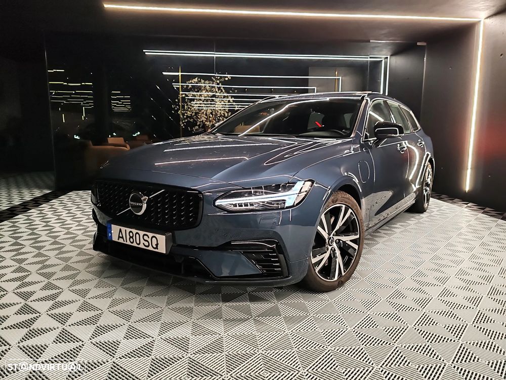 Volvo V90 2.0 T8 PHEV R-Design Expression AWD - 4