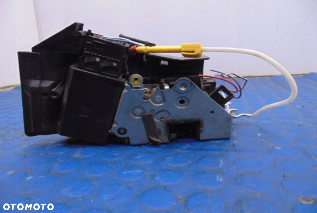 BMW E39 2.8B ZAMEK LEWY PRZÓD - 8
