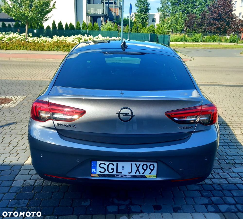 Opel Insignia - 8