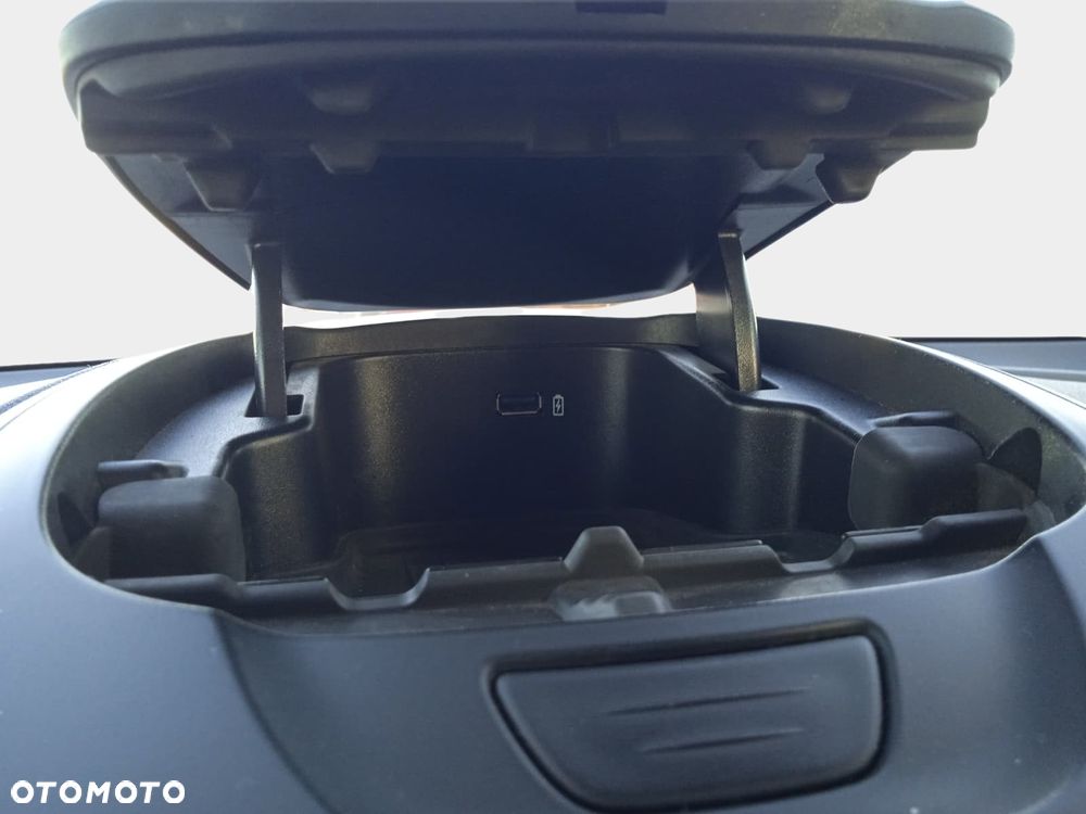 Ford Transit Connect - 25