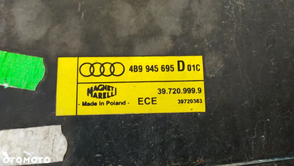Audi OE 4B9945695D belnda klapy tylnej - 2