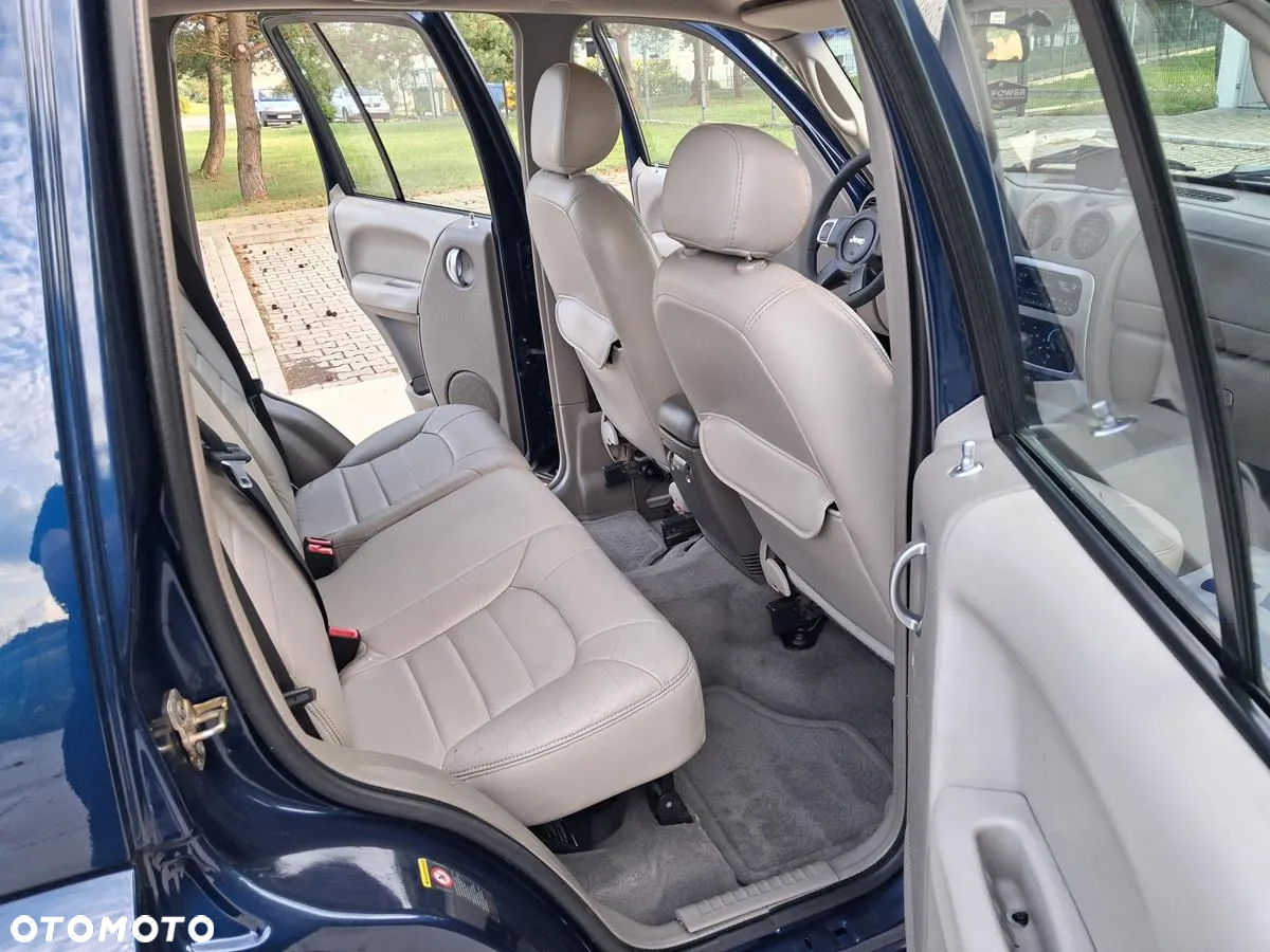 Jeep Cherokee 3.7 Limited - 26
