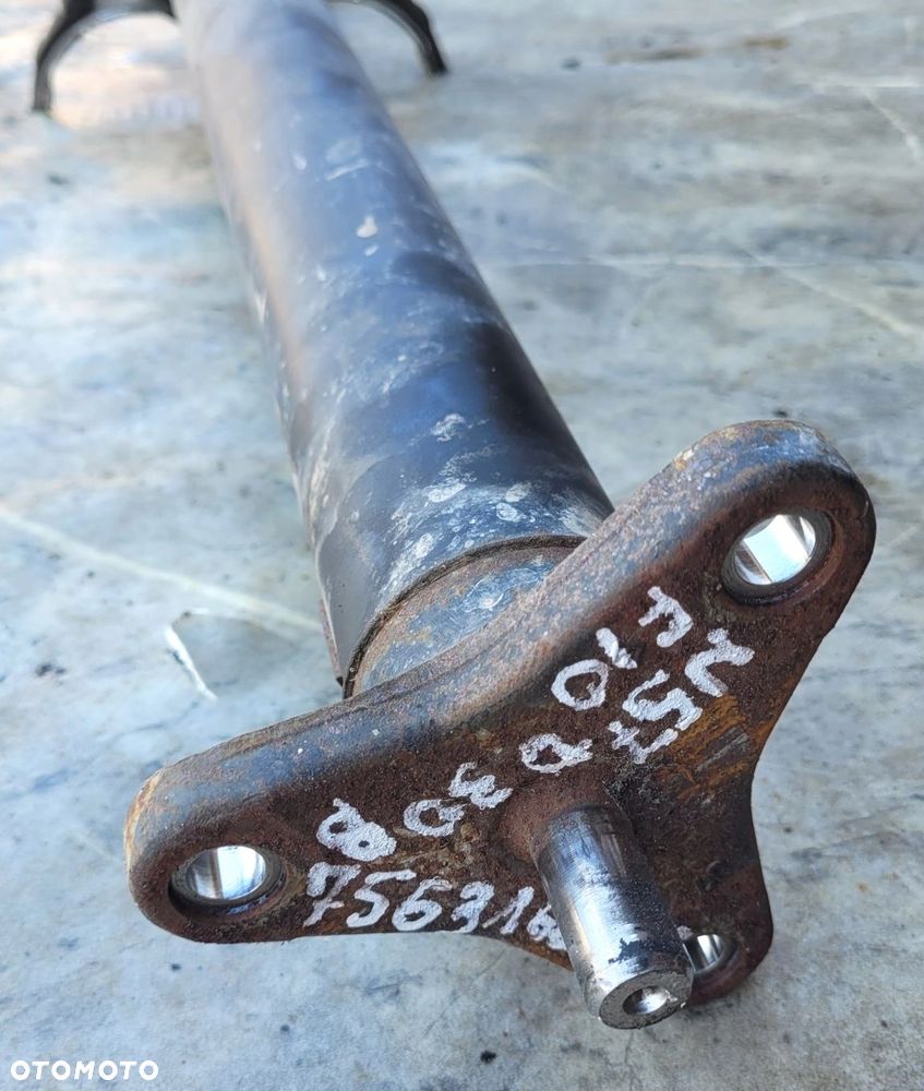 WAŁ NAPĘDOWY BMW F10 F11 N57D30 3.0D 7563166 - 3