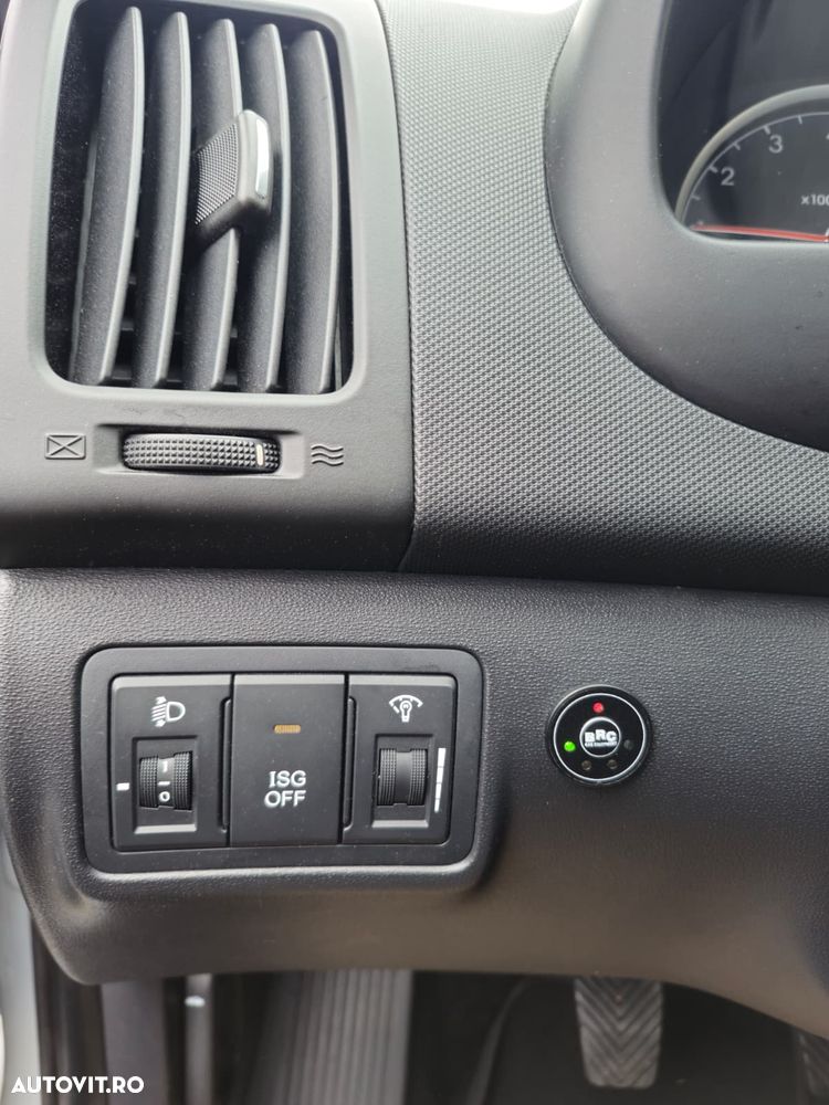 HYUNDAI i30 2012 — imagine 25