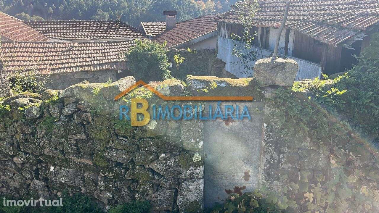 Moradia em ruínas + terreno para construção em Mansores - Grande imagem: 3/9