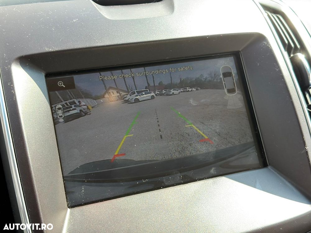 Ford Edge 2.0 TDCi Powershift Titanium - 17