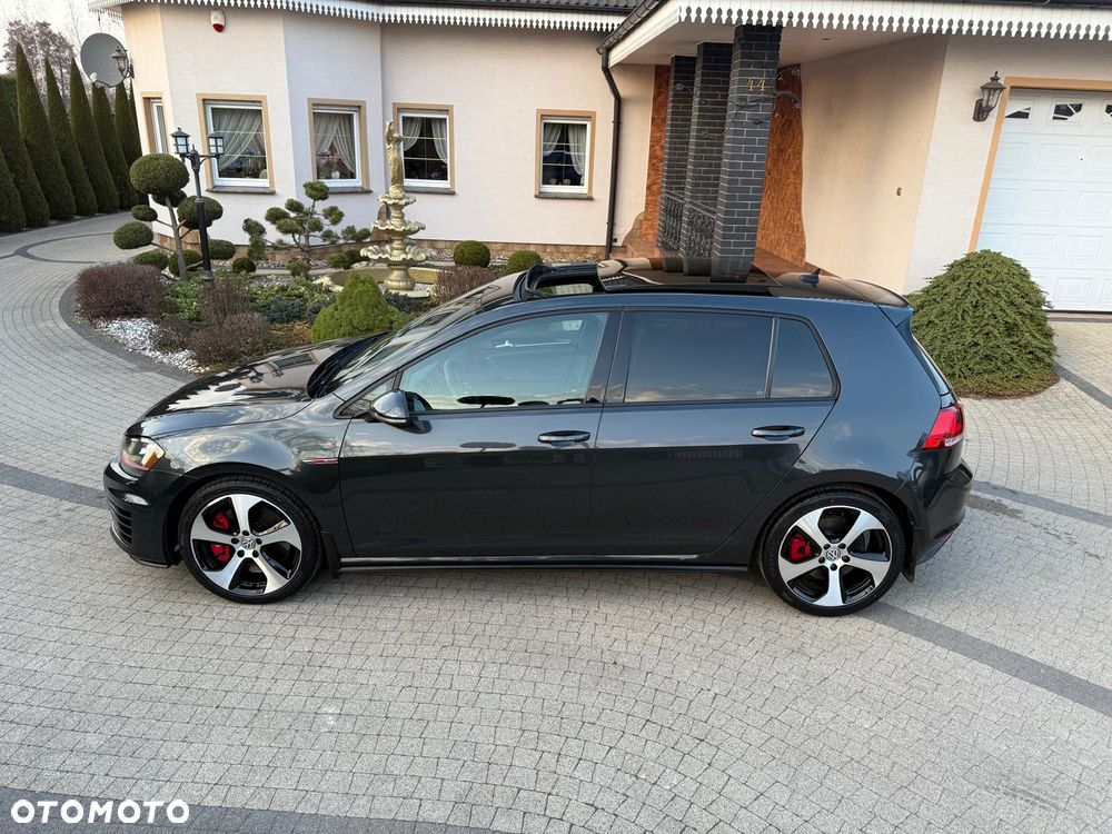 Volkswagen Golf GTI (BlueMotion Technology) DSG - 22
