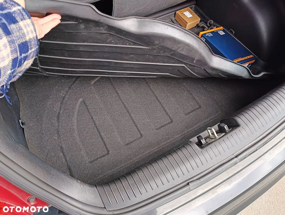 Hyundai Veloster 1.6 Turbo Automatik Premium - 31