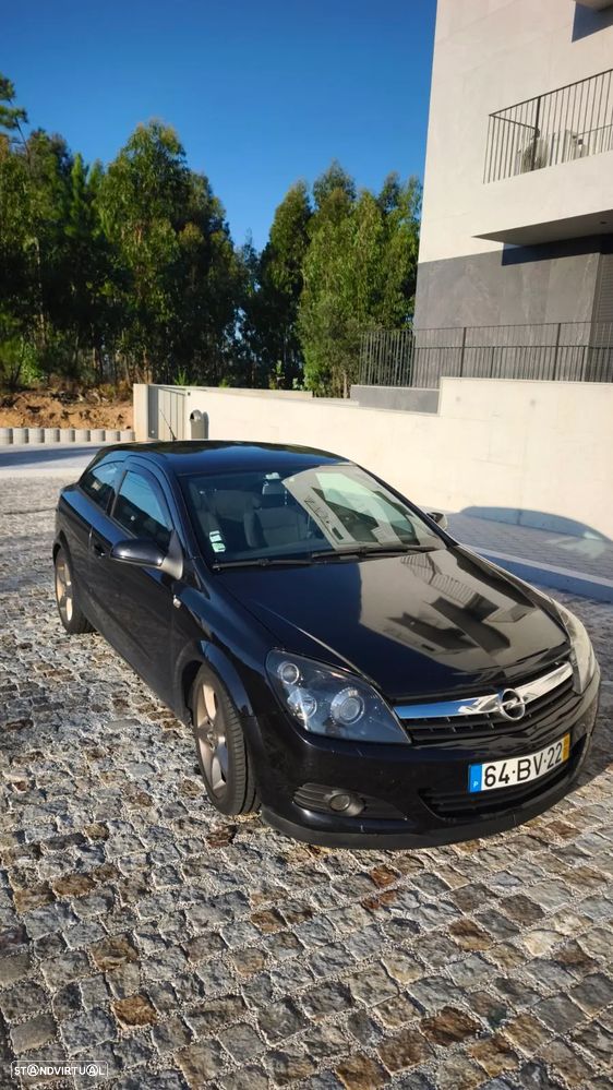 Opel Astra GTC 1.9 CDTI - 2