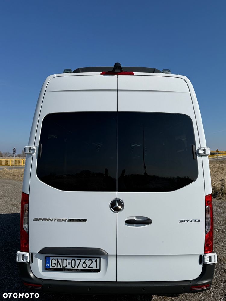 Mercedes-Benz Sprinter - 4