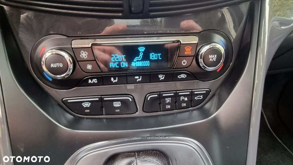 Ford Kuga - 16