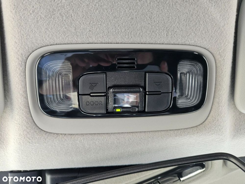 Toyota Yaris - 24