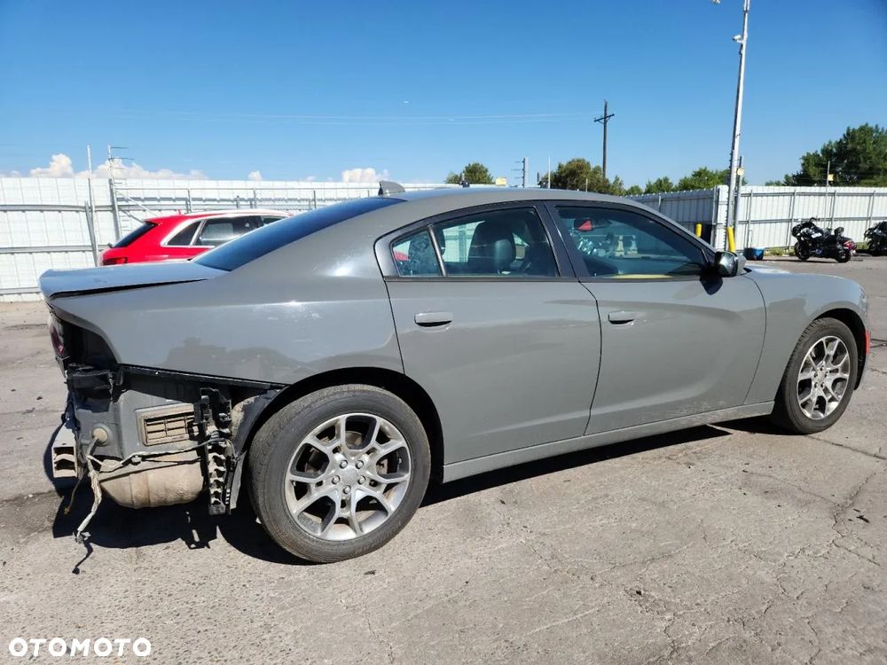 Dodge Charger - 4